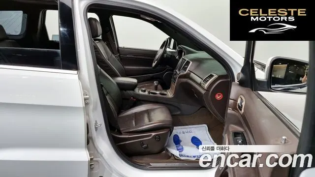 JEEP 3.0 2014 — photo 9 sur 23
