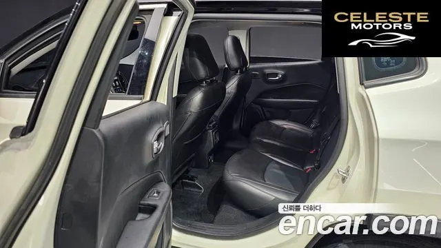 JEEP 22.4 Limited AWD 2019 — photo 12 sur 20