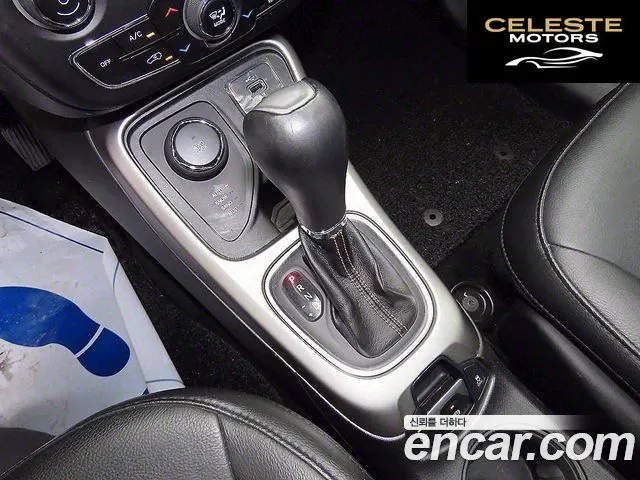 JEEP 22.4 AWD 2019 — photo 10 sur 26