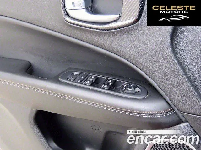 JEEP 22.4 AWD 2019 — photo 11 sur 26