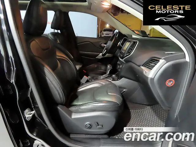 JEEP (KL) 2.2 Limited 4WD 2017 — photo 8 sur 26