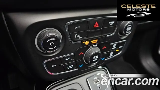 JEEP 22.4 Limited AWD 2018 — photo 16 sur 20