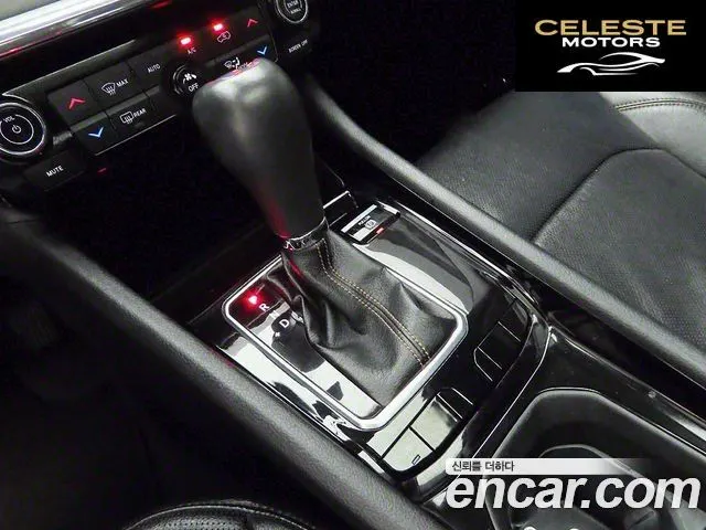 JEEP 22.4 Limited 2WD 2022 — photo 11 sur 26