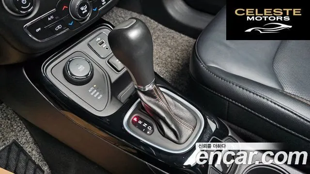 JEEP 22.4 Limited AWD 2018 — photo 9 sur 26