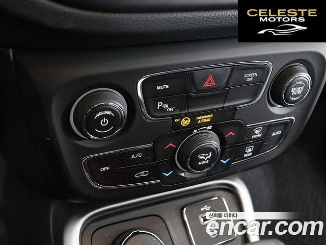 JEEP 22.4 AWD 2019 — photo 10 sur 26
