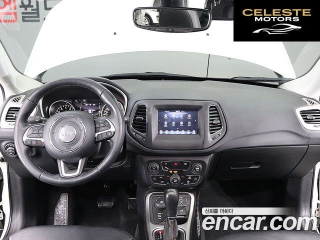 JEEP 22.4 AWD 2019 — photo 14 sur 26