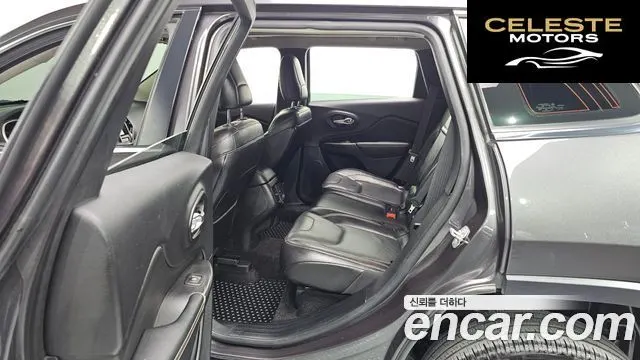 JEEP (KL) 2.0 Limited 4WD 2015 — photo 11 sur 20