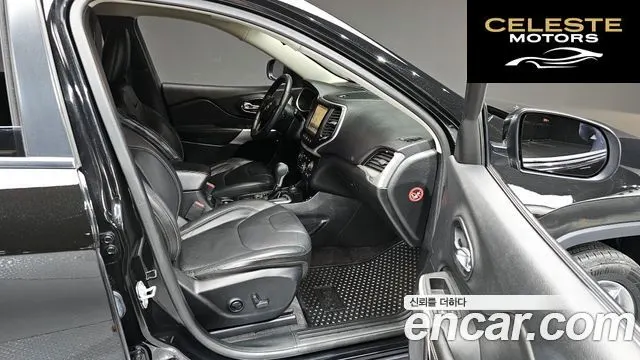 JEEP (KL) 2.4 High AWD 2018 — photo 12 sur 20
