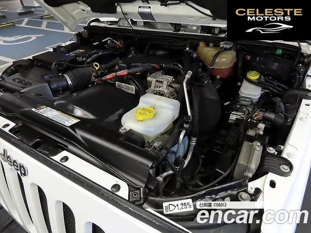 JEEP (JK) 2.8 2portes 2012 — photo 18 sur 25