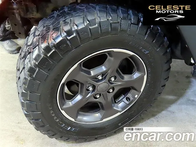 JEEP (JK) 2.8 2portes 2012 — photo 19 sur 25