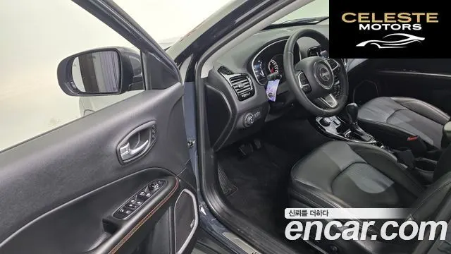 JEEP 22.4 Limited AWD 2018 — photo 11 sur 20