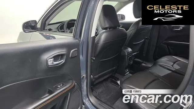 JEEP 22.4 Limited AWD 2018 — photo 18 sur 20