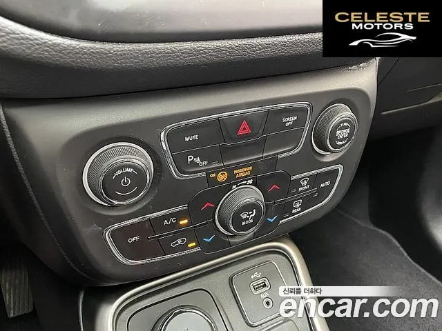 JEEP 22.4 AWD 2018 — photo 16 sur 26