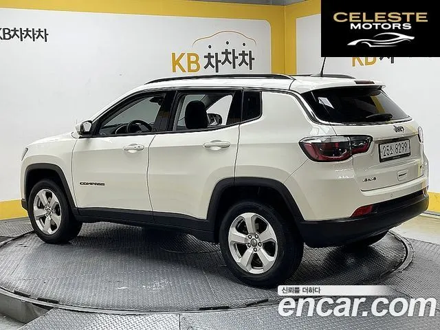 JEEP 22.4 AWD 2018 — photo 2 sur 26