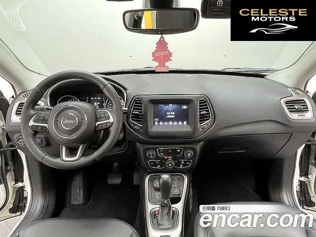 JEEP 22.4 AWD 2018 — photo 24 sur 26