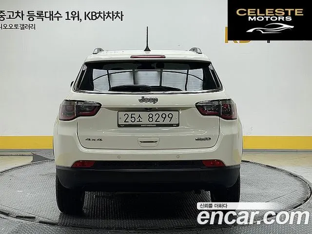 JEEP 22.4 AWD 2018 — photo 4 sur 26