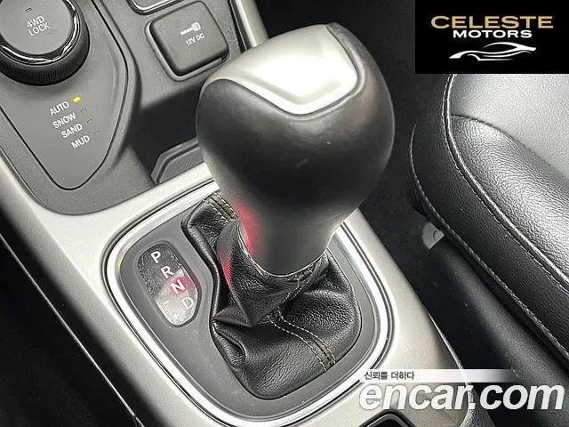 JEEP 22.4 AWD 2018 — photo 9 sur 26