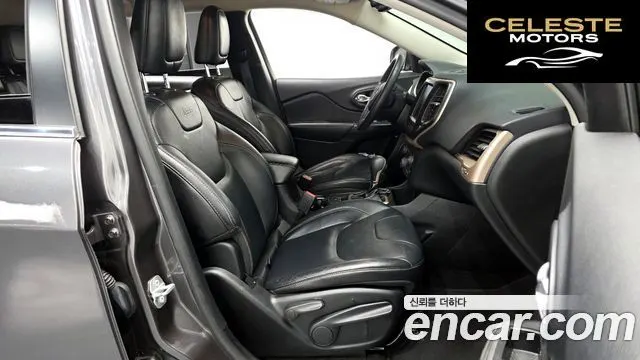 JEEP (KL) 3.2 2WD 2014 — photo 11 sur 20