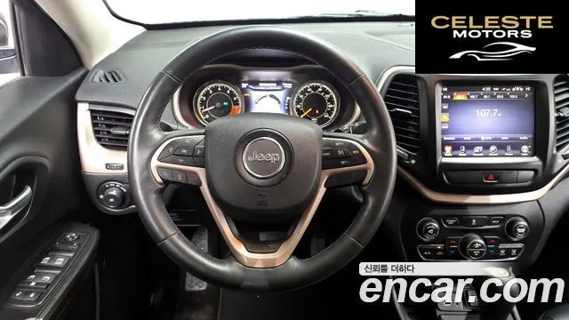 JEEP (KL) 3.2 2WD 2014 — photo 13 sur 20