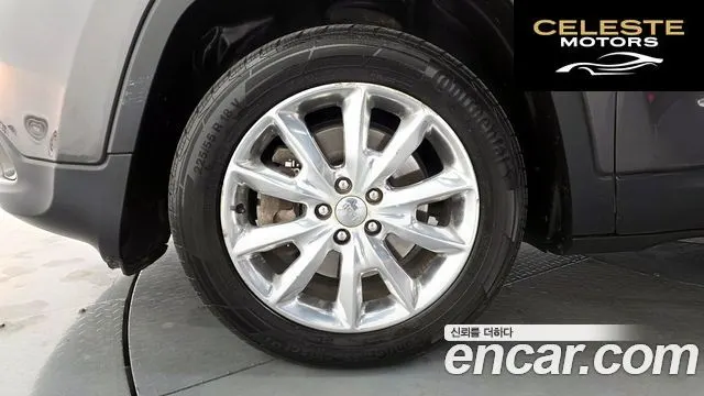 JEEP (KL) 3.2 2WD 2014 — photo 5 sur 20