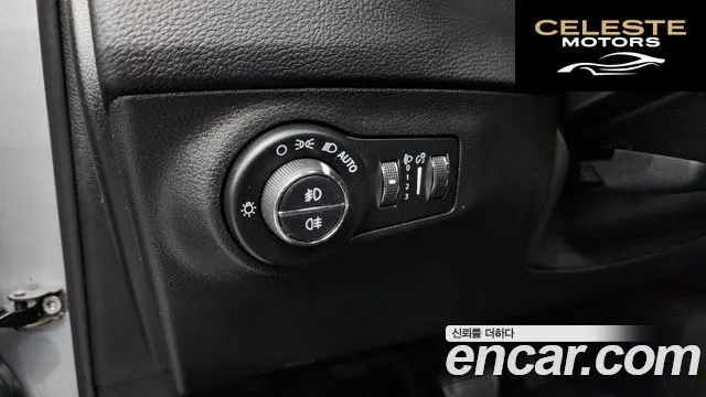 JEEP 22.4 AWD 2018 — photo 14 sur 20