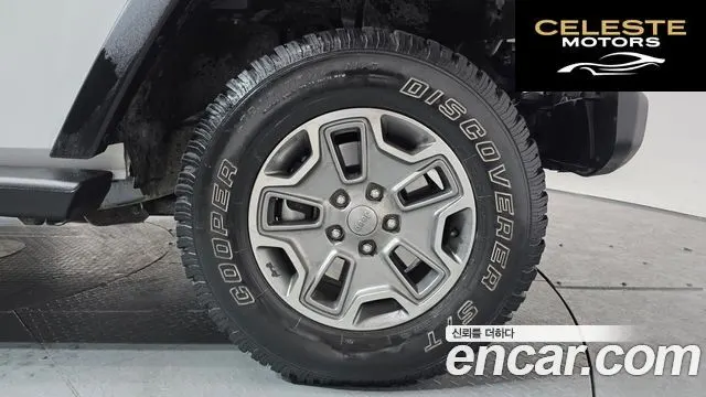 JEEP (JK) 2.8 4portes 2013 — photo 5 sur 20
