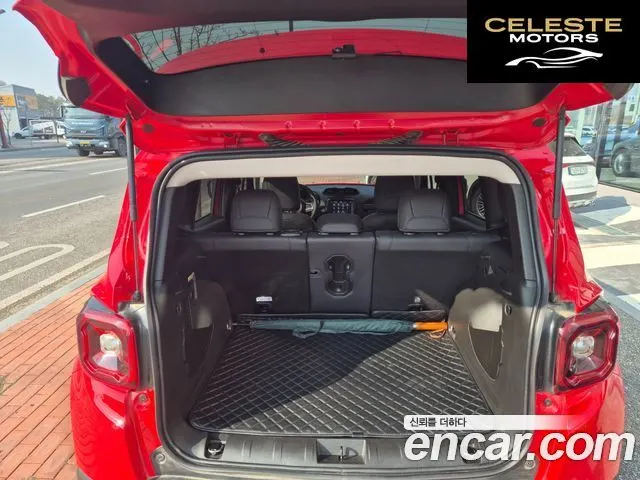 JEEP 1.3 Limited 2023 — photo 8 sur 26
