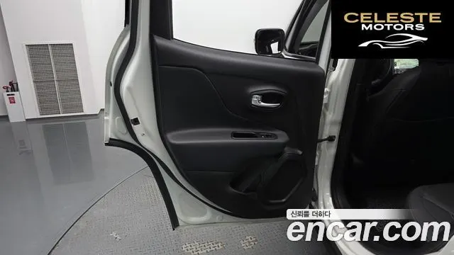 JEEP 2.4 Limited 2021 — photo 16 sur 20