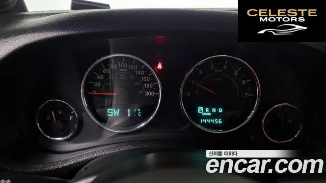 JEEP (JK) 3.6 Sport 2portes 2014 — photo 8 sur 20