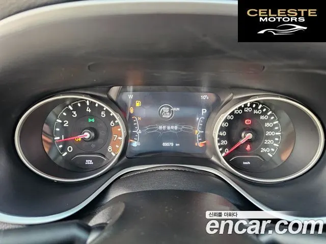 JEEP 22.4 Limited AWD 2019 — photo 17 sur 26