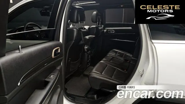 JEEP 3.6 Limited 2015 — photo 12 sur 26