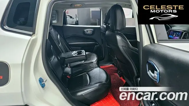 JEEP 22.4 AWD 2019 — photo 12 sur 20
