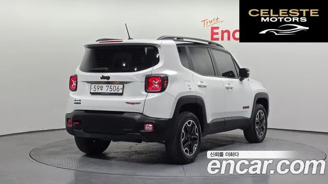 JEEP 2.0 AWD 2017 — photo 2 sur 20