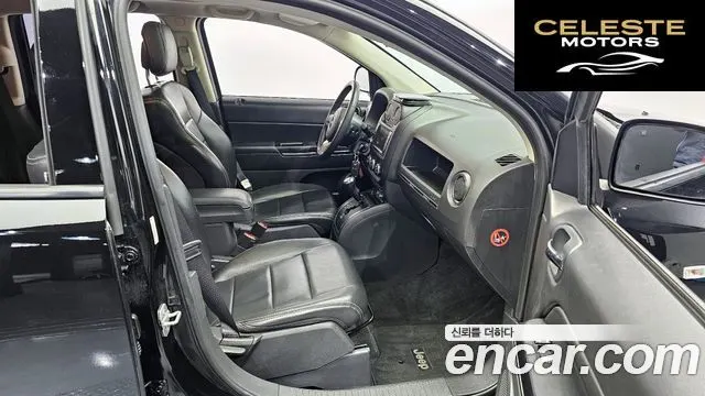 JEEP 2.4 Noir Edition 2013 — photo 11 sur 20
