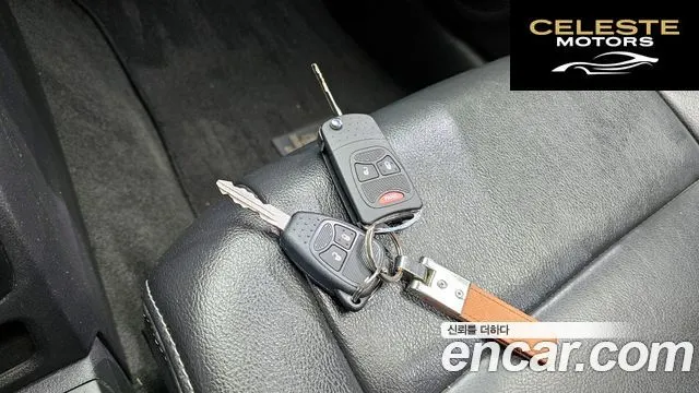 JEEP 2.4 Noir Edition 2013 — photo 18 sur 20