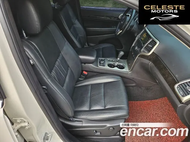 JEEP 3.0 2012 — photo 18 sur 26
