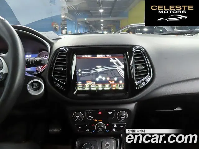 JEEP 22.4 Limited AWD 2019 — photo 11 sur 26