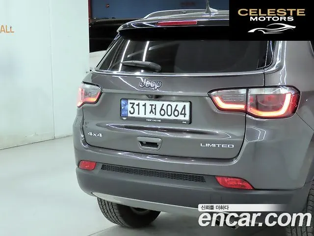 JEEP 22.4 Limited AWD 2019 — photo 17 sur 26
