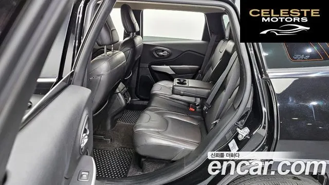 JEEP (KL) 2.4 High AWD 2018 — photo 11 sur 20