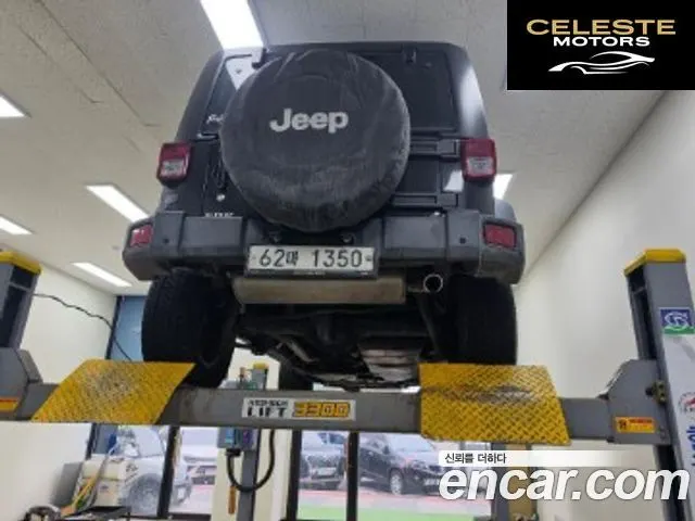 JEEP (JK) 2.8 4portes 2014 — photo 2 sur 8