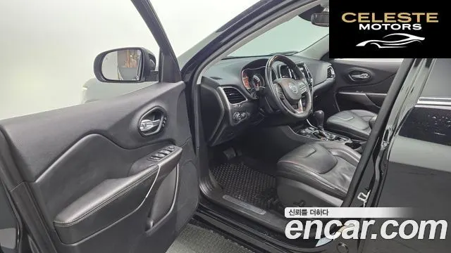 JEEP (KL) 3.2 AWD 2021 — photo 10 sur 26