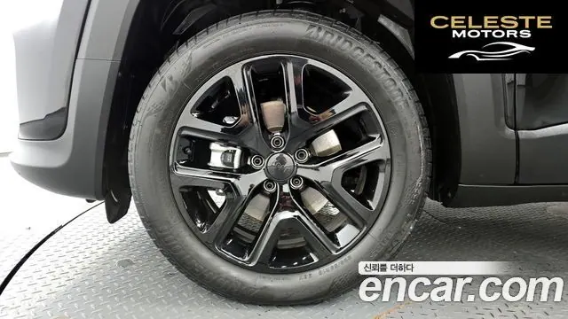 JEEP 1.3 Limited 2023 — photo 4 sur 31