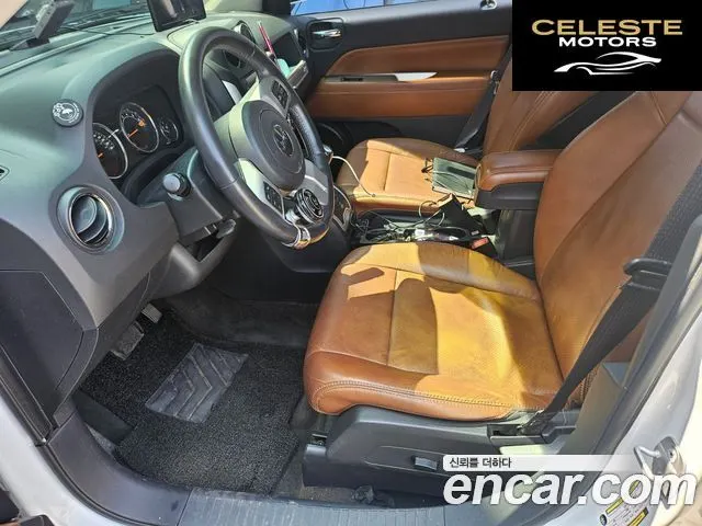 JEEP 2.4 Limited 2014 — photo 8 sur 19