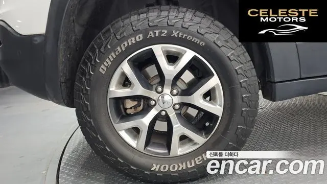 JEEP (KL) 3.2 AWD 2014 — photo 5 sur 20