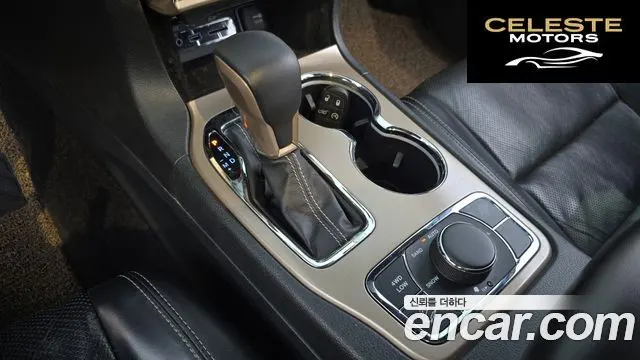 JEEP 3.6 Limited 2017 — photo 9 sur 20