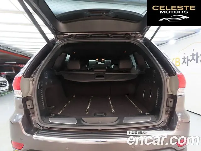 JEEP 3.0 Limited 2015 — photo 18 sur 26