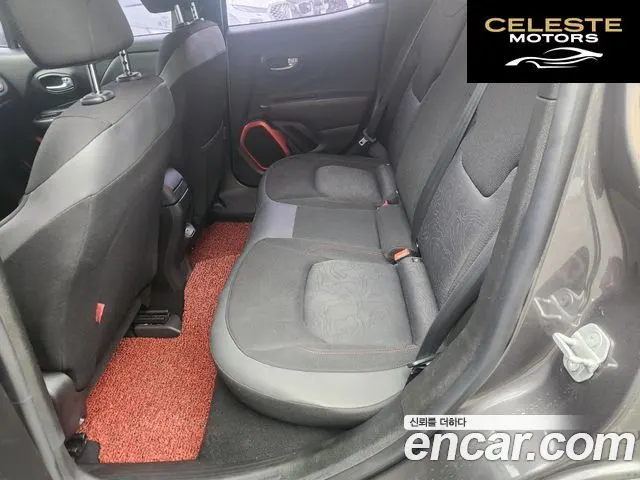 JEEP 2.0 AWD 2018 — photo 13 sur 17
