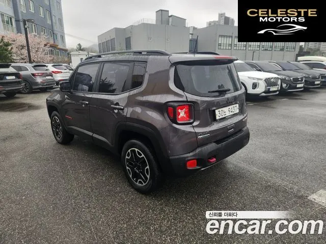 JEEP 2.0 AWD 2018 — photo 5 sur 17
