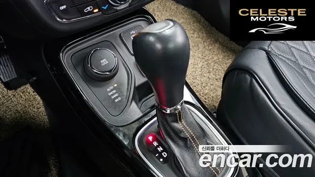 JEEP 22.4 Limited AWD 2019 — photo 9 sur 20