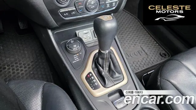 JEEP (KL) 2.0 Limited 4WD 2015 — photo 9 sur 20